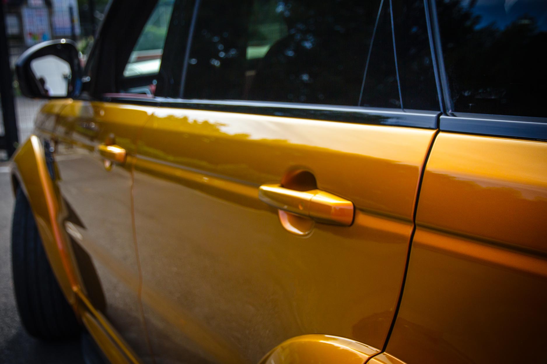 cabaro_magma_edition_paint_detail_portfolio_gallery_container_1875x1250