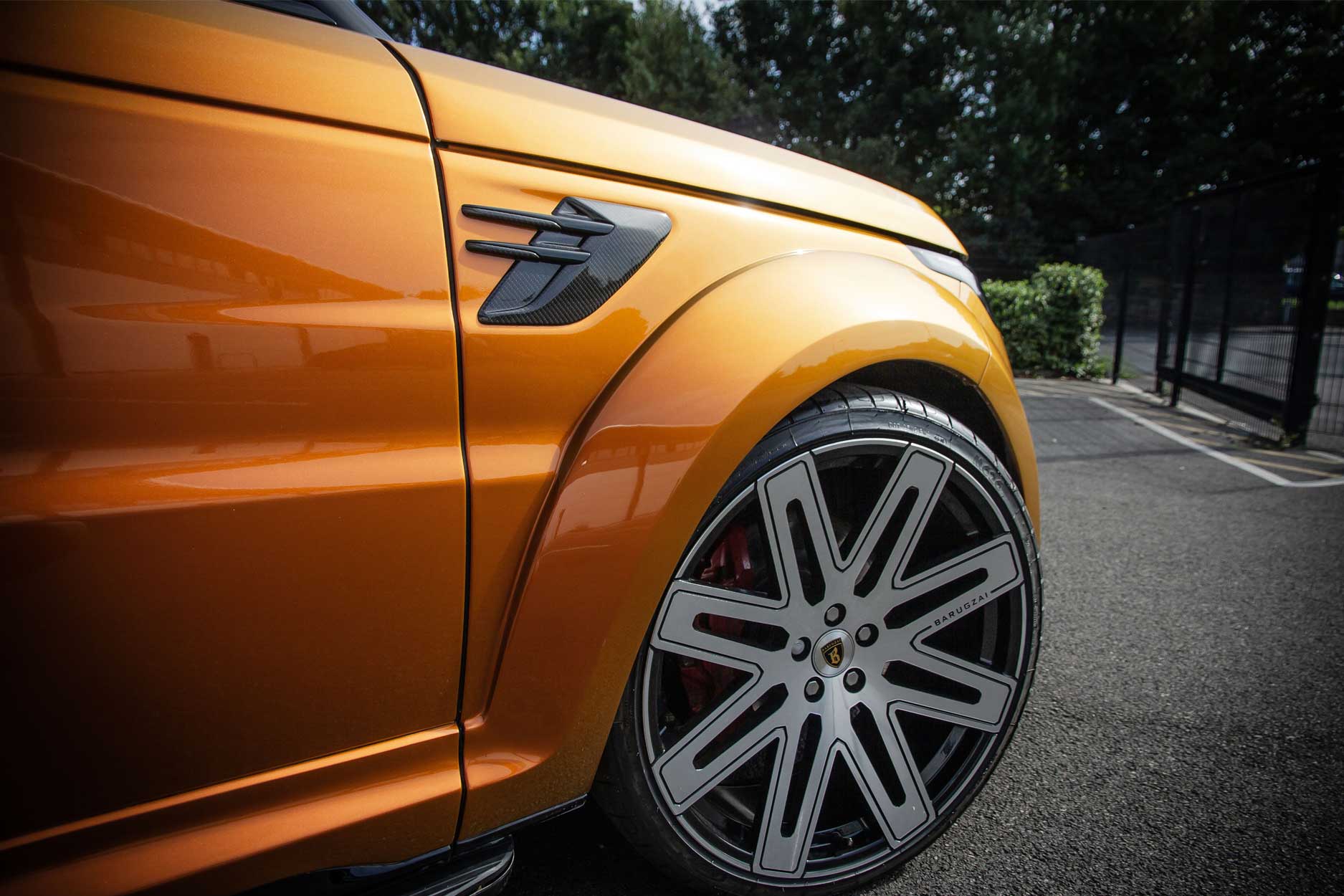 cabaro_magma_edition_side_qrtr_wheel_detail_portfolio_gallery_container_1875x1250