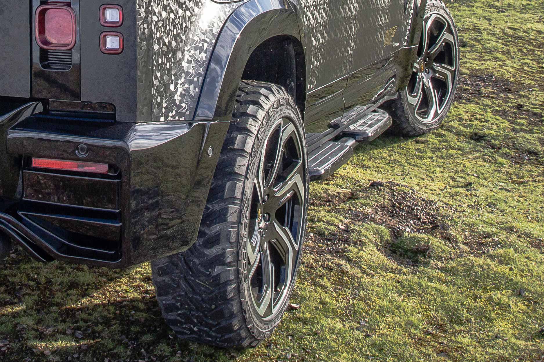 falcon_007_edition_rear_quarter_wheel_turned_detail_for_slider_gallery