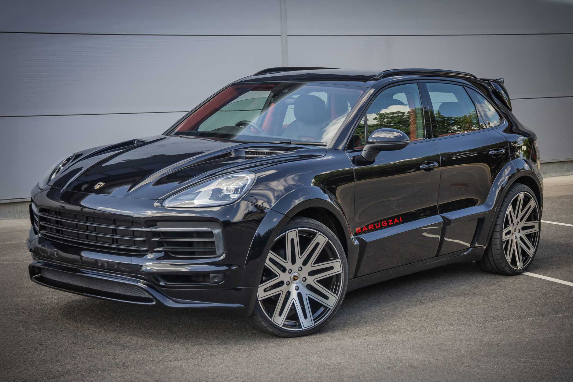 eleganza_cayenne_lusso_edition_front_quarter_portfolio_gallery_container_1875x1250