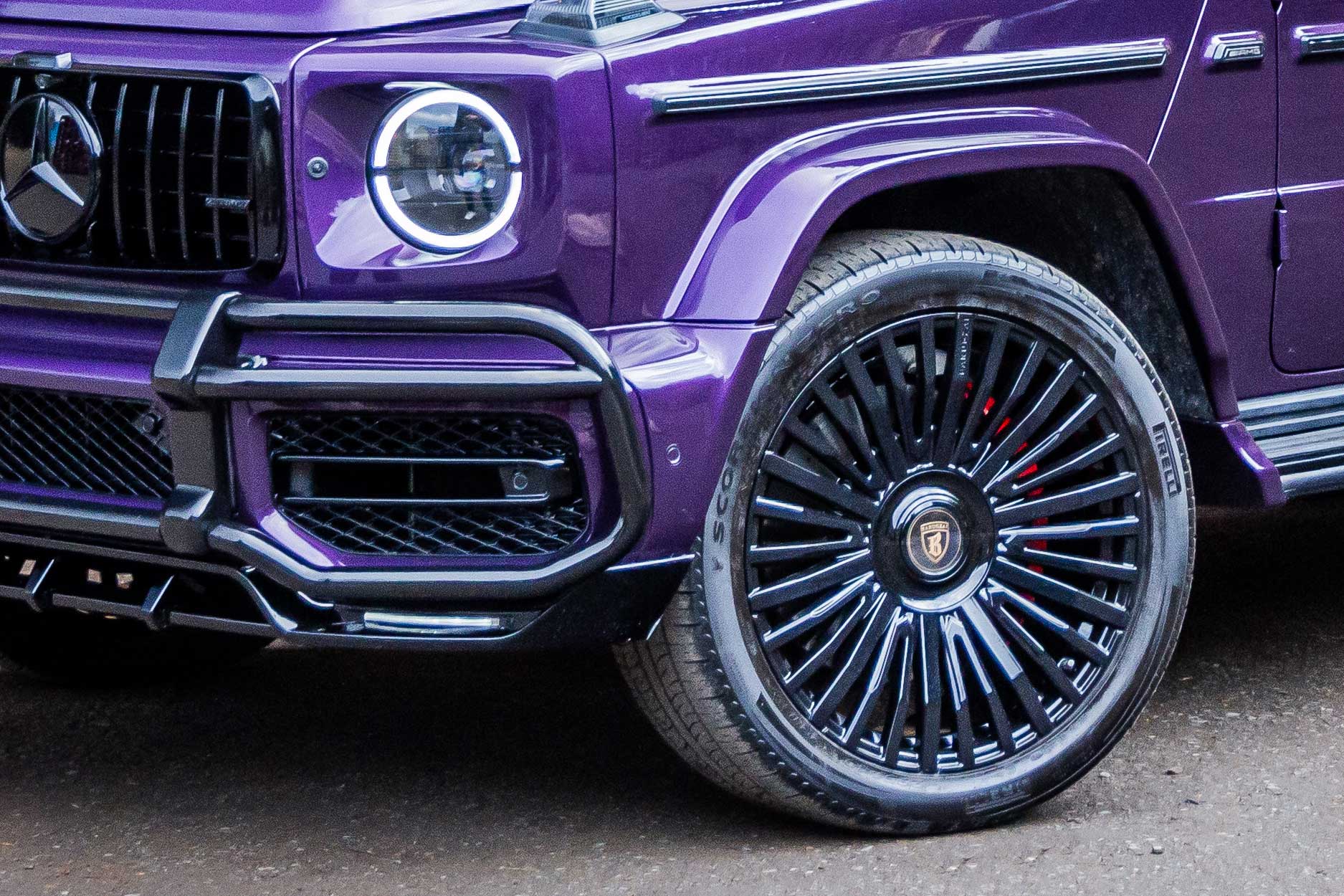 gwagon_regal_edition_fr_quarter_wheel_detail_portfolio_gallery_container_1875x1250